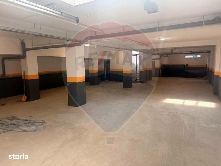 Apartament cu 3 camere în 1 Mai