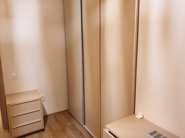 Apartament cu 3 camere semidecomandat în Bună Ziua