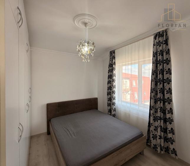 Apartament cu 3 camere decomandat în Girocului