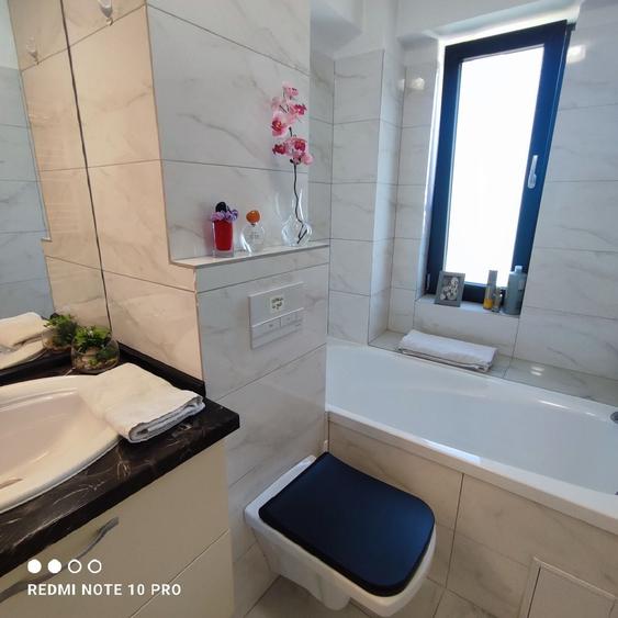 Apartament cu 2 camere semidecomandat în Exterior Vest
