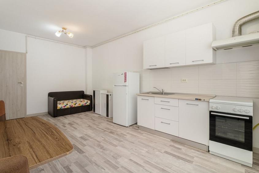 Apartament cu 2 camere semidecomandat, mobilat în Militari