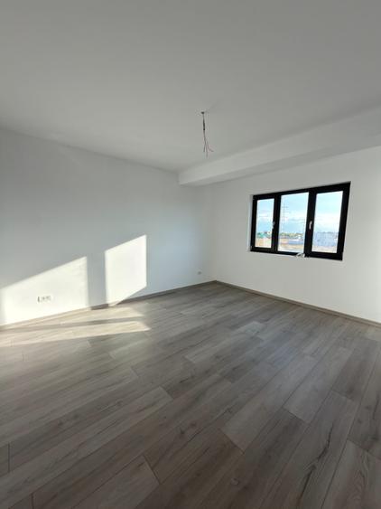 Casă individuală cu 4 camere cu Teren 359 Mp în Berceni