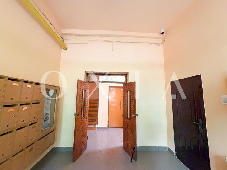Apartament cu 3 camere decomandat, mobilat în Dacia