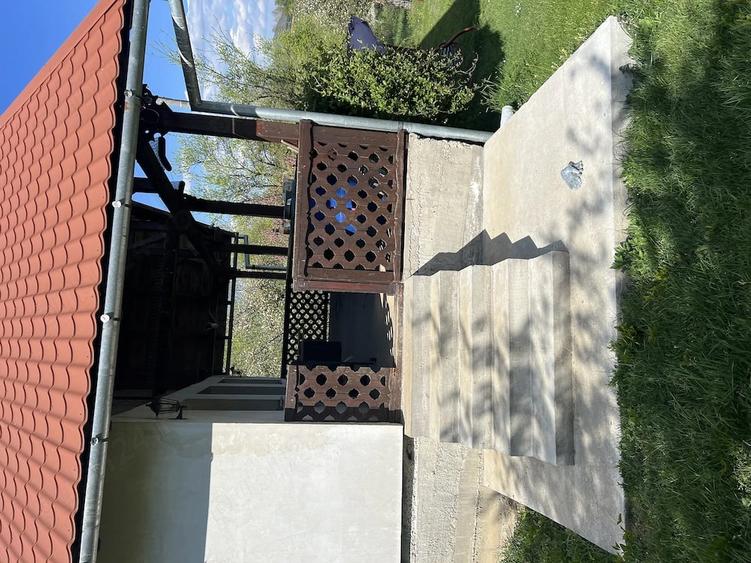 Casă cu 2 camere cu Teren 7500 Mp în Sulighete