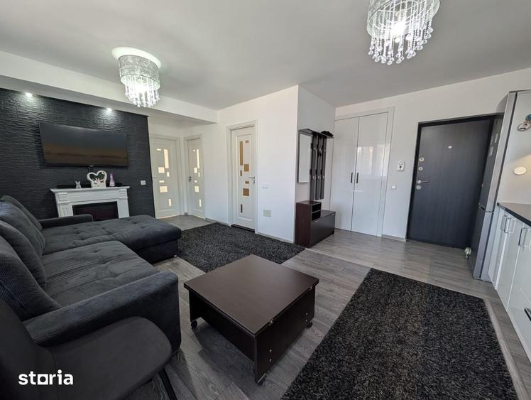 Apartament cu 3 camere semidecomandat în Florești — fotografia 1