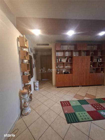 Apartament cu 3 camere decomandat în Ștrand