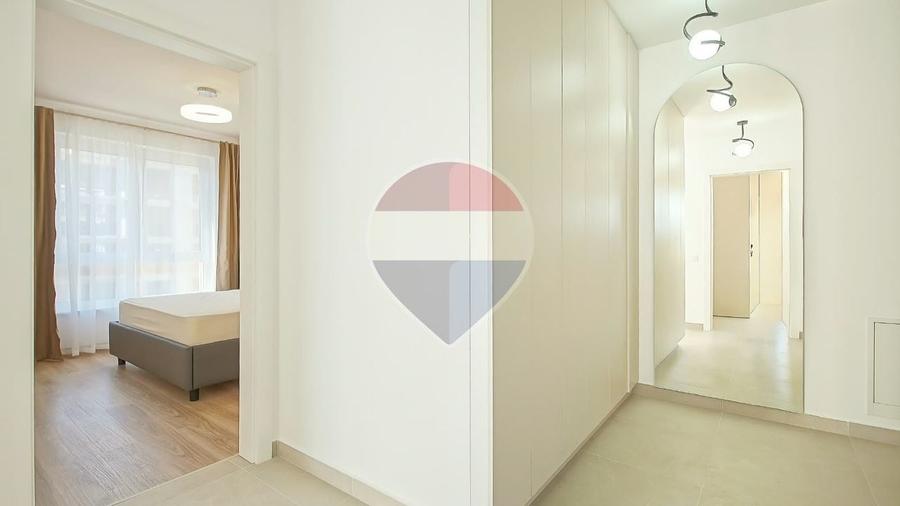 Apartament cu 2 camere decomandat, mobilat în Tractorul