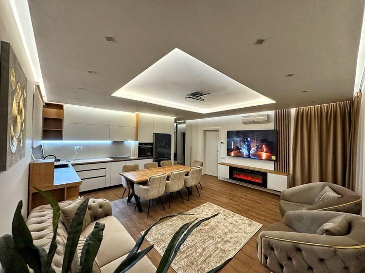 Apartament cu 3 camere decomandat în Corunca