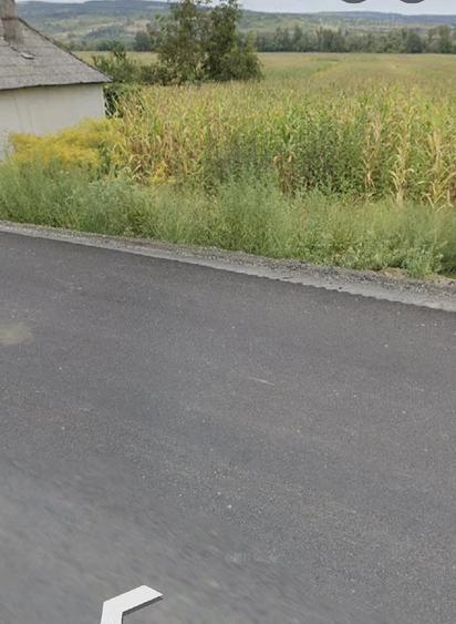 Teren de 800 mp, în Cliț