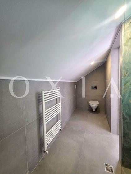 Duplex cu 4 camere cu Canalizare în Moșnița Nouă