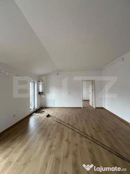 Apartament cu 2 camere semidecomandat în Livezeni