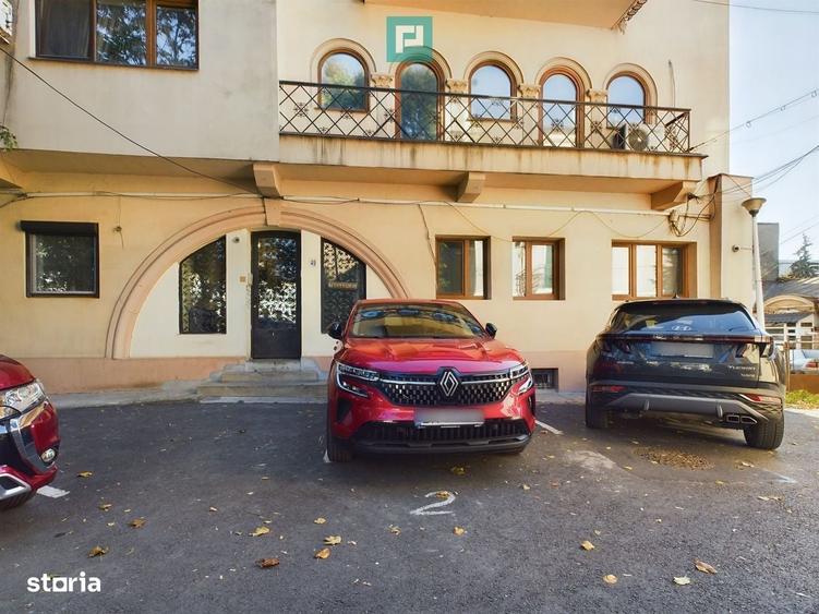 Casă cu 4 camere cu Teren 500 Mp în Cișmigiu