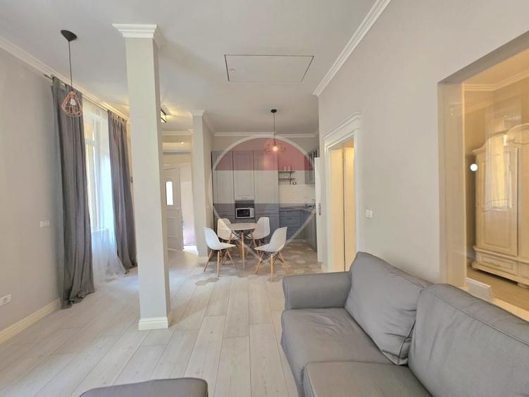 Apartament cu 2 camere nedecomandat, mobilat în Ultracentral