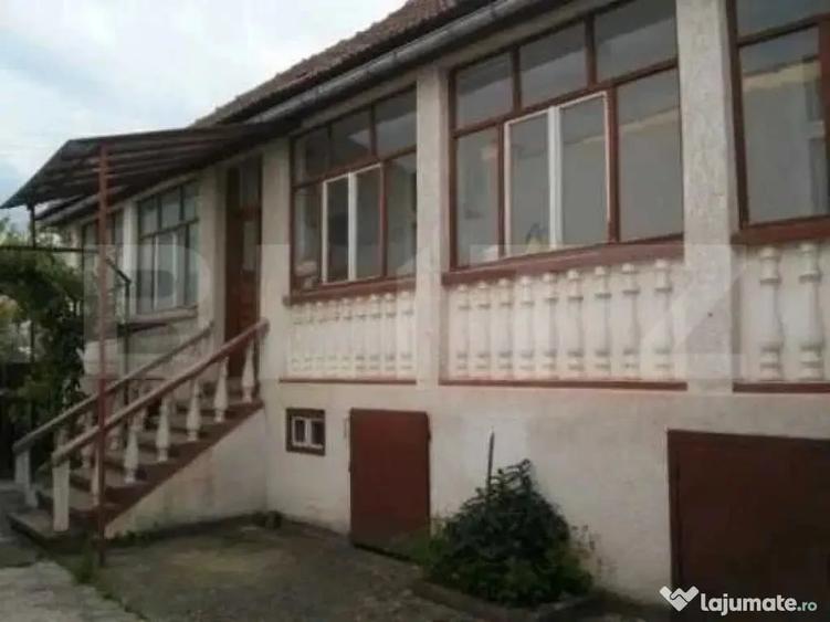 Casă cu 3 camere cu Teren 15 Mp în Central