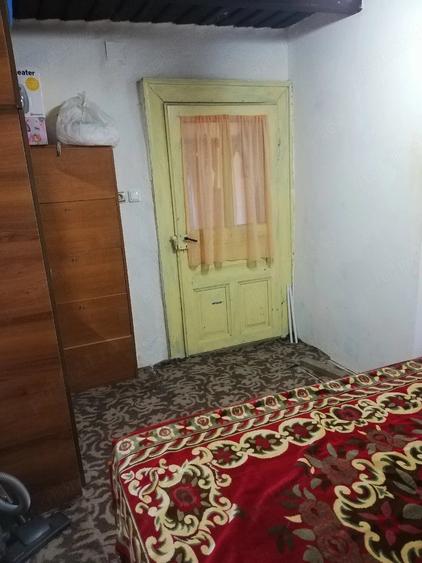 Casă cu 5 camere cu Teren 2146 Mp în Bărcănești