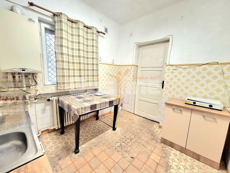 Vilă interbelică | 80 mp utili, curte 250 mp, la 5 min metrou - 10