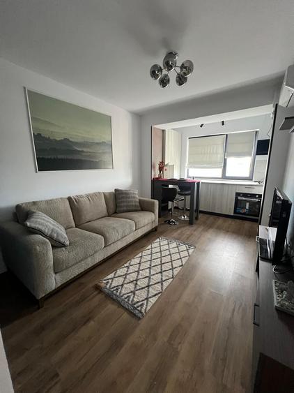 Apartament cu 2 camere semidecomandat în Pipera