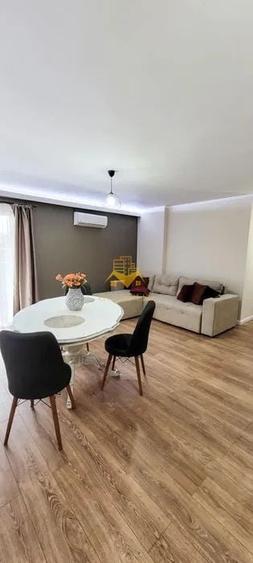 Apartament cu 2 camere semidecomandat, mobilat în Borhanci