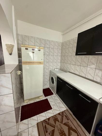 Garsonieră decomandată în Calea București
