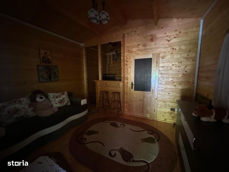 Casă cu 3 camere în Vârfuri