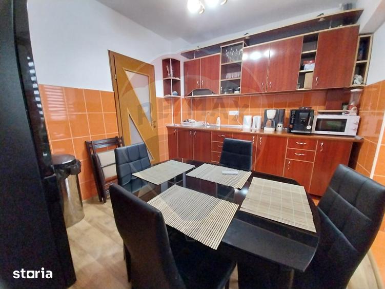 Apartament cu 3 camere decomandat în Calea Severinului