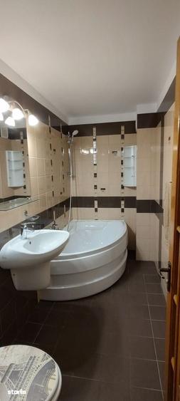 Apartament cu 3 camere decomandat în Nerva Traian