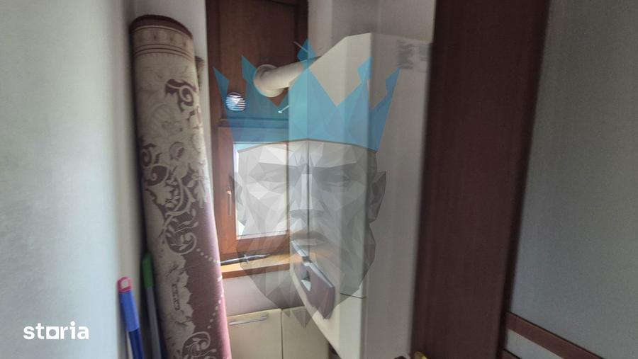Casă cu 7 camere cu Canalizare în Dobroești