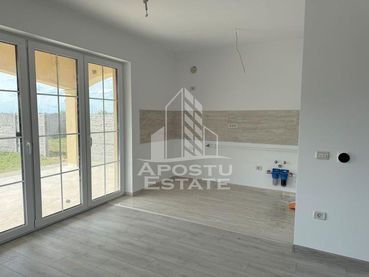 Duplex cu 3 camere cu Canalizare în Moșnița Nouă