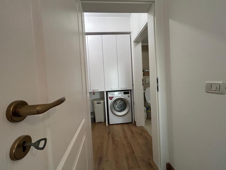 Apartament cu 3 camere decomandat, mobilat în Cug