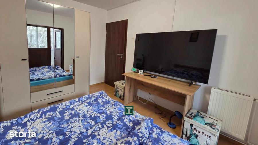 Apartament cu 3 camere decomandat, mobilat în Girocului