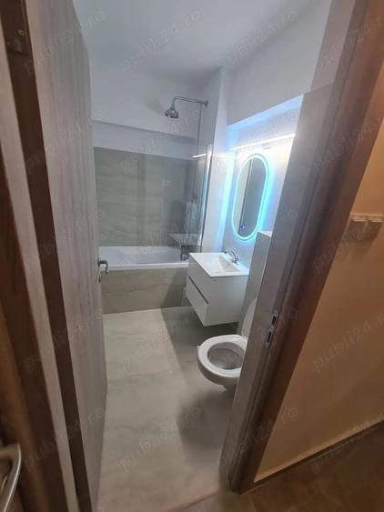Apartament cu 4 camere decomandat în Aurel Vlaicu