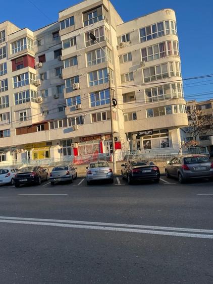 Apartament cu 3 camere decomandat în Buzaului