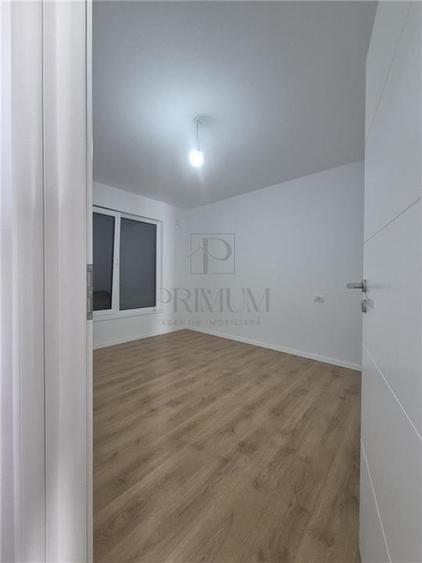 Duplex cu 5 camere cu Canalizare în Moșnița Nouă