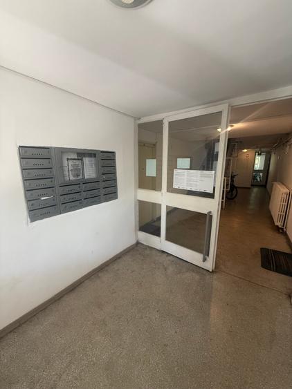 Apartament cu 3 camere decomandat în Domenii