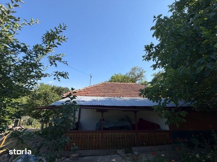 Casă cu 3 camere cu Teren 70 Mp în Murgești
