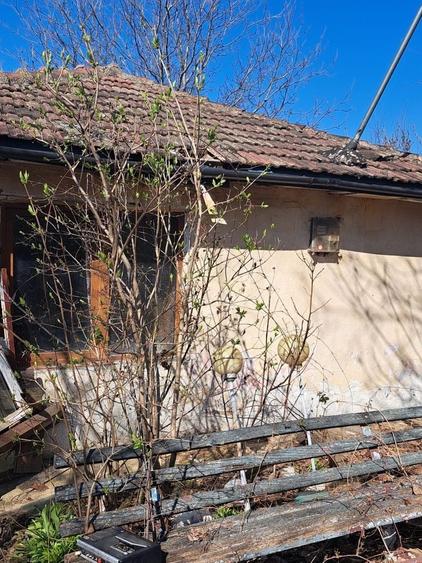 Casă cu 2 camere în Bucium