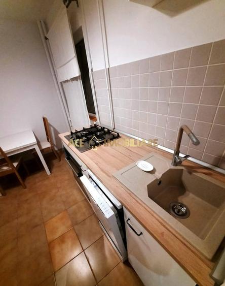 Apartament cu 2 camere semidecomandat, mobilat în Iancului