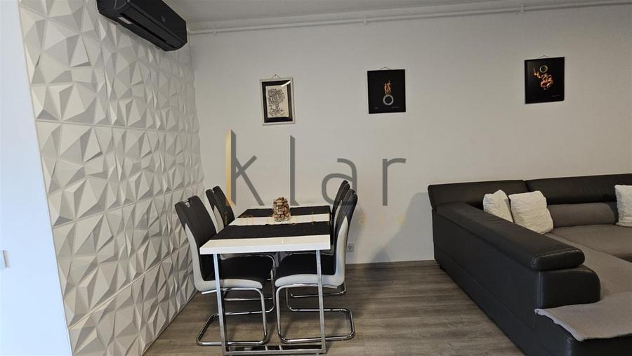 Apartament cu 3 camere semidecomandat, mobilat în Bună Ziua
