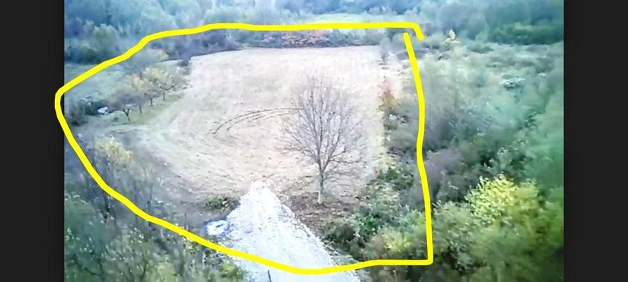 Parcele sau intreg Intabulat ,Intravilan cu Nr de Casa ,drum Privat 4600 mp - 4