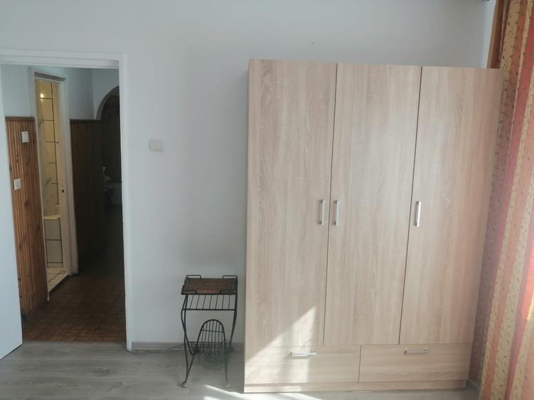 Apartament 2 camere decomandate de inchiriat Manastur, Str. Vidraru - 8