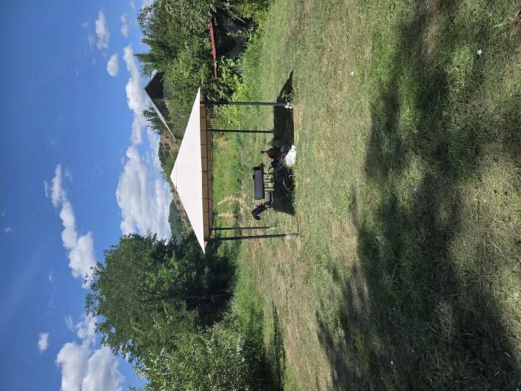 Teren de 2000 mp, în Central