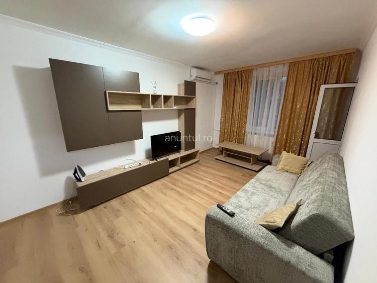 Apartament cu 2 camere decomandat în Vitan