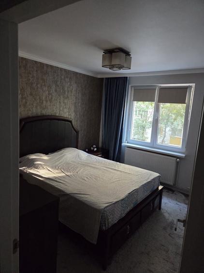 Apartament cu 3 camere decomandat în Rahova