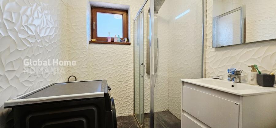 Casă individuală cu 5 camere cu Canalizare în Voluntari