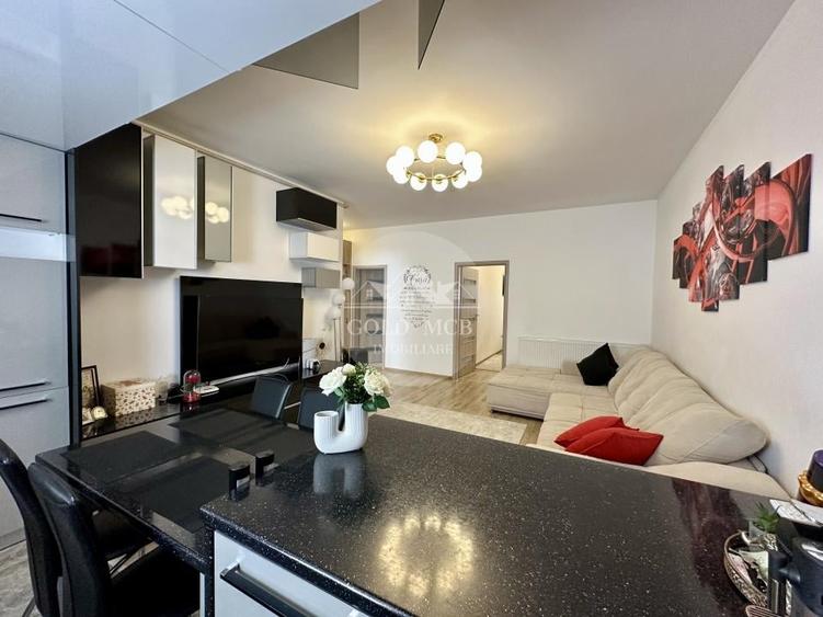Apartament cu 3 camere semidecomandat, mobilat în Dudu