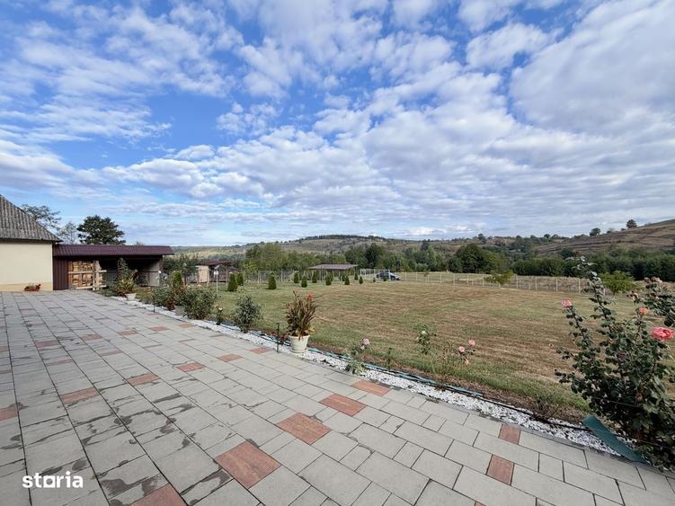 Casă cu 4 camere în Tusa