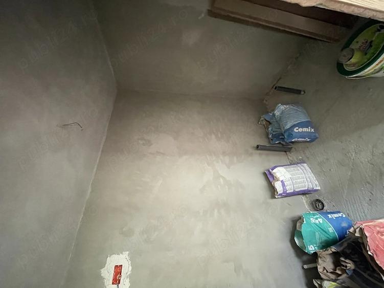 Casă cu Teren 1411 Mp în Măderat