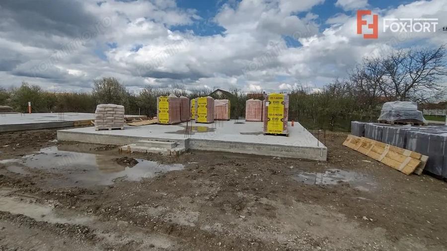 Casă cu 3 camere cu Teren 343 Mp în Beregsău Mare