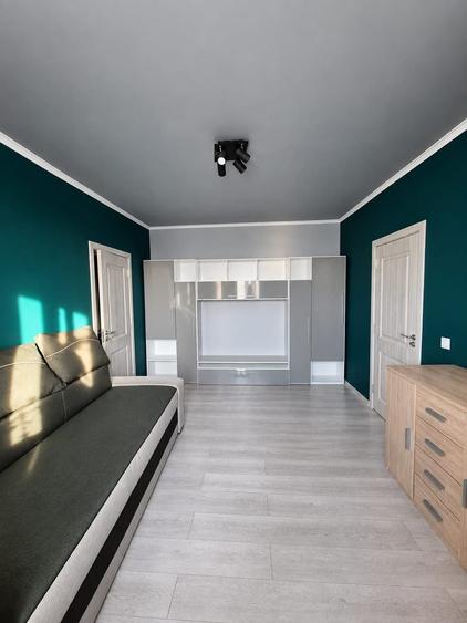 Apartament cu 2 camere semidecomandat în Calea București