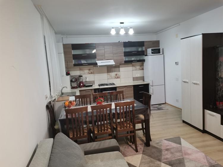 Inchiriez Apartament cu 3 camere bloc PRIMA - 5